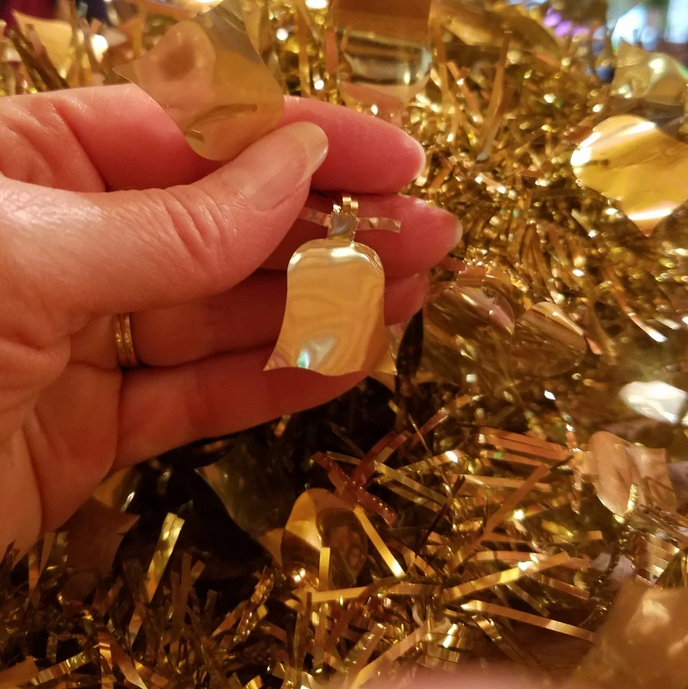 Garland, gold bells, approximately 19'.